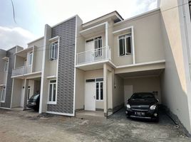 3 Bedroom Villa for sale in Halim Perdanakusuma Airport, Makasar, Kramat Jati