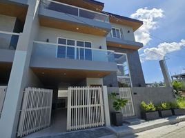 6 Bedroom House for sale in Cainta, Rizal, Cainta