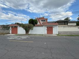 5 Bedroom House for sale in Quito, Pichincha, Pomasqui, Quito