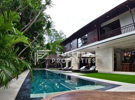 5 Kamar Vila for rent in Seminyak Square, Kuta, Kuta