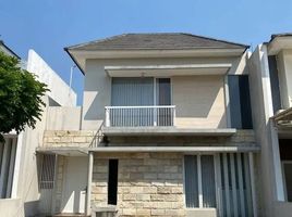 3 Bedroom Villa for sale in Surabaya, East Jawa, Lakarsantri, Surabaya