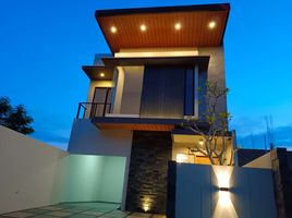 4 Bedroom Villa for sale in Yogyakarta, Ngaglik, Sleman, Yogyakarta