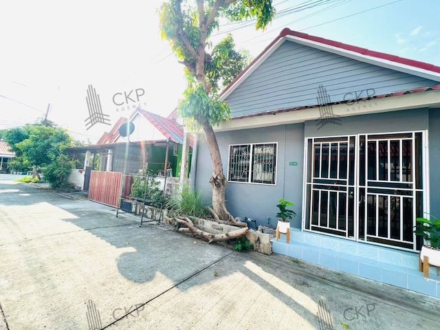 1 Bedroom Townhouse For Rent In Bueng Nam Rak, Pathum Thani
