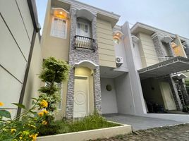 4 Bedroom Villa for sale in Ciputat, Tangerang, Ciputat