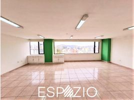 65 m² Office for rent in Basilica of the National Vow, Quito, Quito, Quito