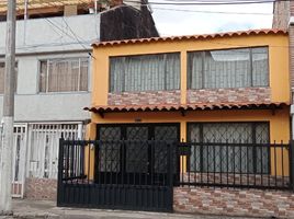 4 Bedroom House for sale in Bogota, Cundinamarca, Bogota