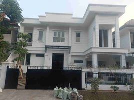 5 Bedroom Villa for sale in Surabaya, East Jawa, Lakarsantri, Surabaya