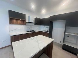 2 Habitación Casa en venta en Ecuador, Nayon, Quito, Pichincha, Ecuador