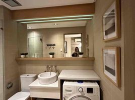 2 Bedroom Condo for sale in Manila International Airport LRT-1, Pasay City, Makati City