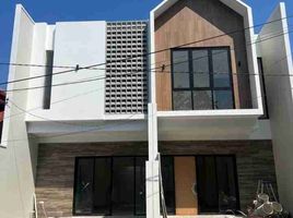 4 Bedroom House for sale in East Jawa, Gunung Anyar, Surabaya, East Jawa