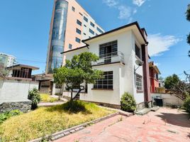 4 Bedroom House for sale in Basilica of the National Vow, Quito, Quito, Quito