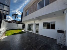 3 Habitación Villa en venta en Casa del Sombrero Alberto Pulla Crafts Market, Cuenca, Cuenca, Cuenca