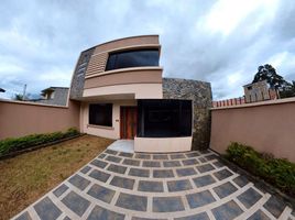 3 Bedroom House for sale in Ricaurte, Cuenca, Ricaurte