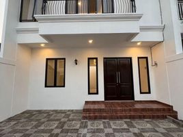 4 Kamar Rumah for sale in Pondokgede, Bekasi, Pondokgede