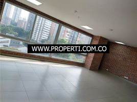 150 SqM Office for rent in Bare Foot Park (Parque de los Pies Descalzos), Medellin, Medellin