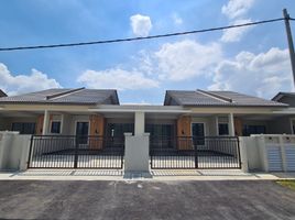 4 Bedroom House for sale in Labu, Sepang, Labu