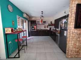 3 Bedroom House for sale in Moron, Buenos Aires, Moron