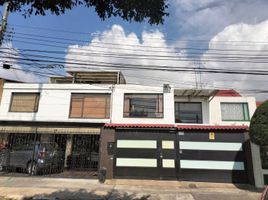 4 Bedroom House for sale in Bogota, Cundinamarca, Bogota