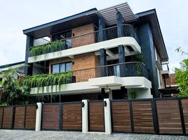 8 Bedroom House for sale in Paranaque City, Southern District, Paranaque City