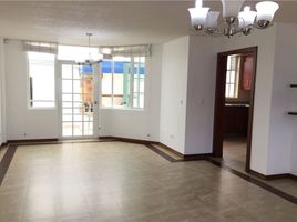 4 Bedroom House for sale in Quito, Pichincha, Quito, Quito