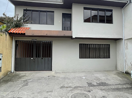 4 Habitación Casa en venta en Cuenca, Azuay, Cuenca, Cuenca