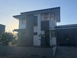 5 Bedroom Villa for sale in Calabarzon, Calamba City, Laguna, Calabarzon