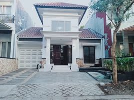 5 Bedroom Villa for sale in Surabaya, East Jawa, Lakarsantri, Surabaya