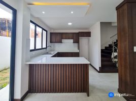 3 Habitación Casa en venta en Loja, Loja, Loja, Loja