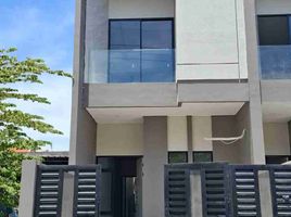 4 Bedroom House for sale in Surabaya, East Jawa, Rungkut, Surabaya