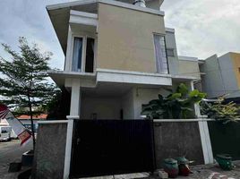 4 Bedroom House for sale in Sukolilo, Surabaya, Sukolilo