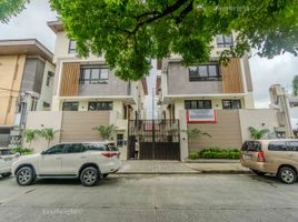 4 Bedroom Villa for sale in Gilmore LRT-2, Quezon City, Quezon City