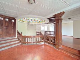 35 m² Office for rent in Cathedral of the Immaculate Conception, Cuenca, Cuenca, Cuenca