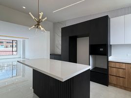 3 Habitación Apartamento en venta en Loja, Loja, Loja, Loja