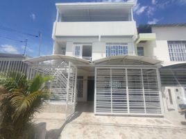 8 Bedroom House for sale in Huila, Neiva, Huila