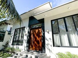 6 Bedroom Villa for sale in Metro Manila, Las Pinas City, Southern District, Metro Manila