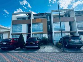 Maison 3 chambre à vendre à Quito, Pichincha, Quito, Quito