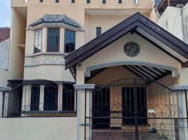 5 Kamar Rumah for rent in Lakarsantri, Surabaya, Lakarsantri