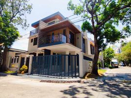 5 Bedroom Villa for sale in Las Pinas City, Southern District, Las Pinas City