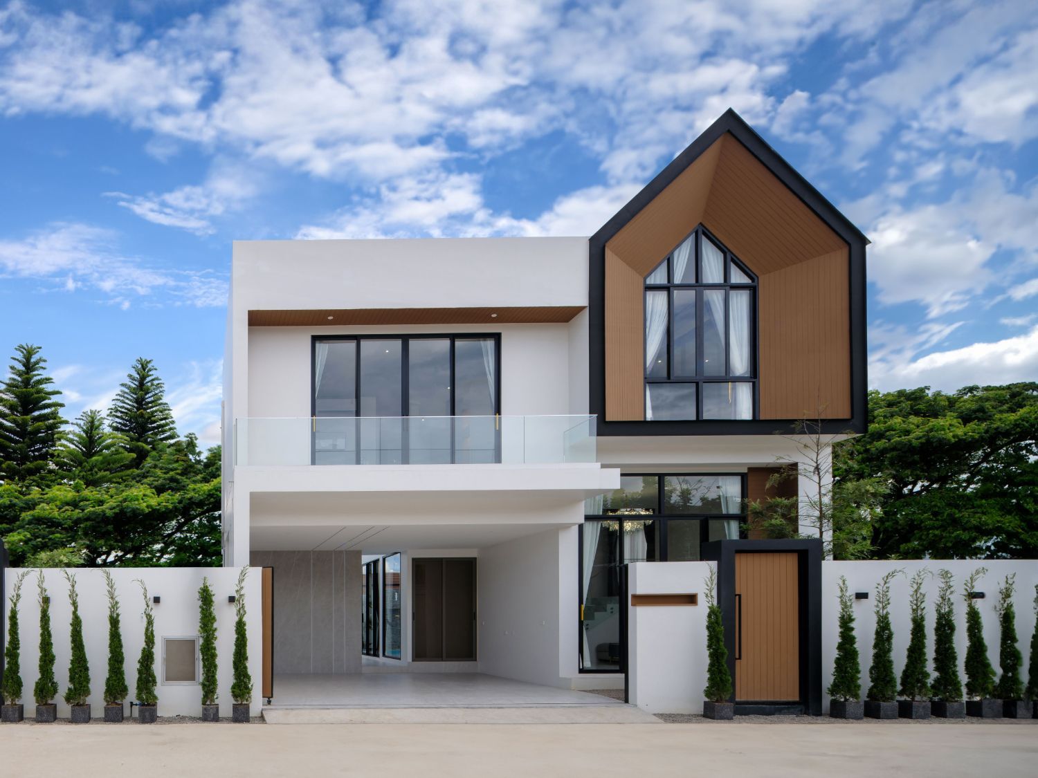 4 Bedroom Villa For Rent In Mae Hia, Chiang Mai
