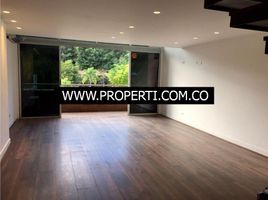 90 SqM Office for rent in Centro Comercial Unicentro Medellin, Medellin, Medellin