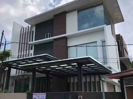  House for sale in Gayungan, Surabaya, Gayungan