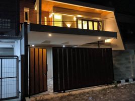 5 Bedroom House for sale in Wiyung, Surabaya, Wiyung