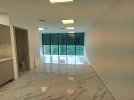 44 m² Office for rent in Parque de los Pies Descalzos, Medellín, Medellín