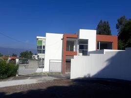 4 Schlafzimmer Villa zu verkaufen in Ruminahui, Pichincha, Sangolqui, Ruminahui