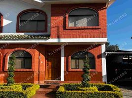 3 Bedroom House for sale in Conocoto, Quito, Conocoto