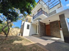 4 Bedroom House for sale in Beachwalk Shopping Centre, Kuta, Denpasar Selata