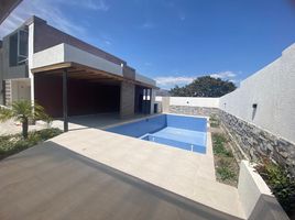 3 Bedroom House for sale in Tumbaco, Pichincha, Tumbaco