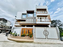 7 Bedroom House for sale at Greenwoods Executive Village, Pasig City