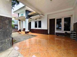 4 Bedroom House for sale in Waru, Sidoarjo, Waru