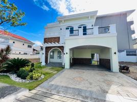 4 Bedroom Villa for sale in Metro Manila, Las Pinas City, Southern District, Metro Manila